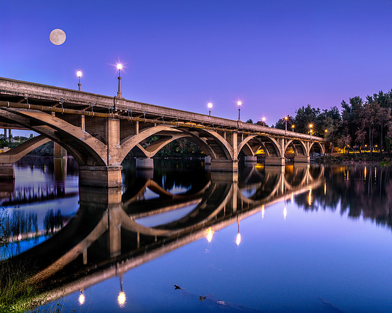 Moon Rise Diestlehorst Bridge - Redding