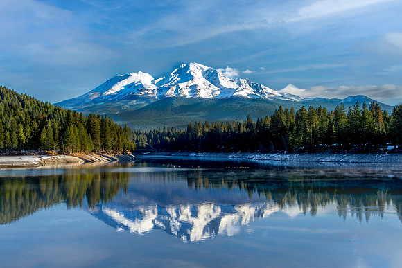 Snowy Shasta - Lake Siskiyou
